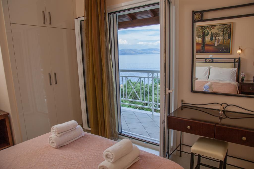 Brentanos Apartments - A - View Of Paradise Gastouri  Luaran gambar
